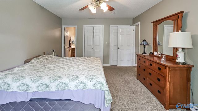 10025 Willow Cove Road, Huntsville, AL 35803