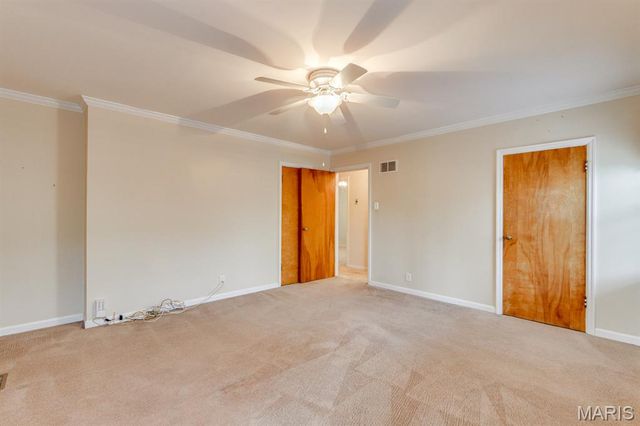 4 Winnetka Lane, Glendale, MO 63122