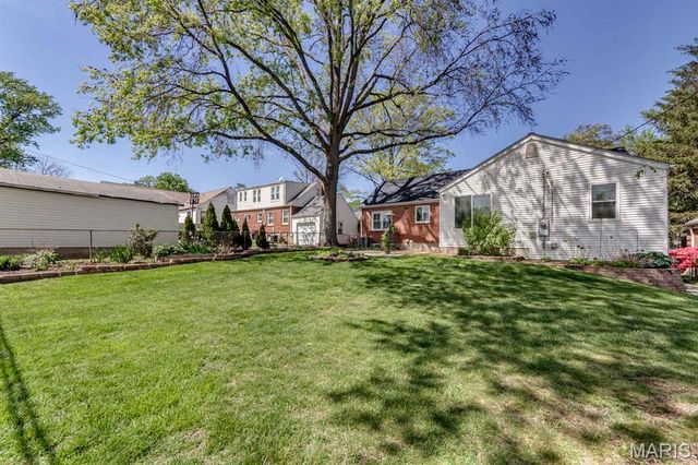 4 Winnetka Lane, Glendale, MO 63122
