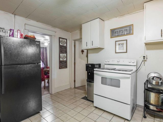 2 Poplar Street, Poughkeepsie, NY 12601