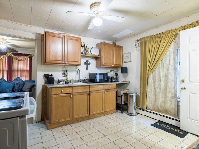 2 Poplar Street, Poughkeepsie, NY 12601
