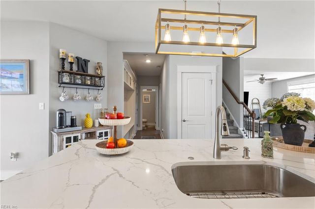 7159 Stokes DR, Hayes, VA 23072