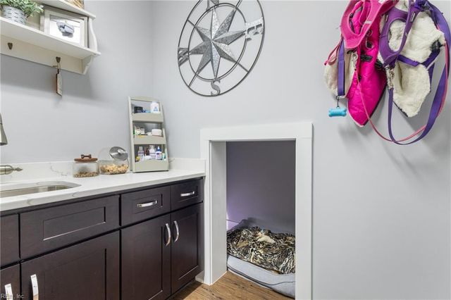 7159 Stokes DR, Hayes, VA 23072