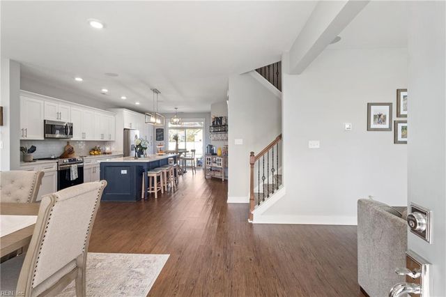 7159 Stokes DR, Hayes, VA 23072