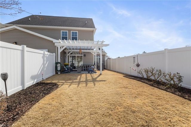 7159 Stokes DR, Hayes, VA 23072