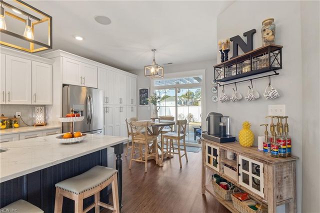 7159 Stokes DR, Hayes, VA 23072