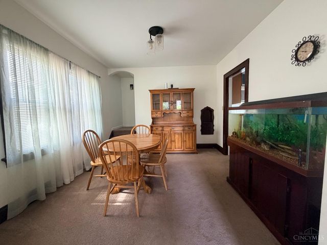 6848 Windward Street, Columbia Twp, OH 45227