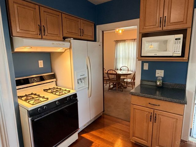 6848 Windward Street, Columbia Twp, OH 45227