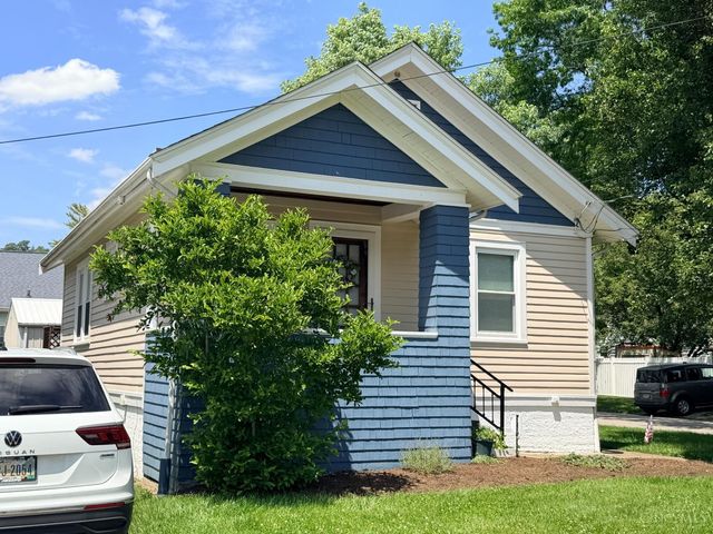 6848 Windward Street, Columbia Twp, OH 45227