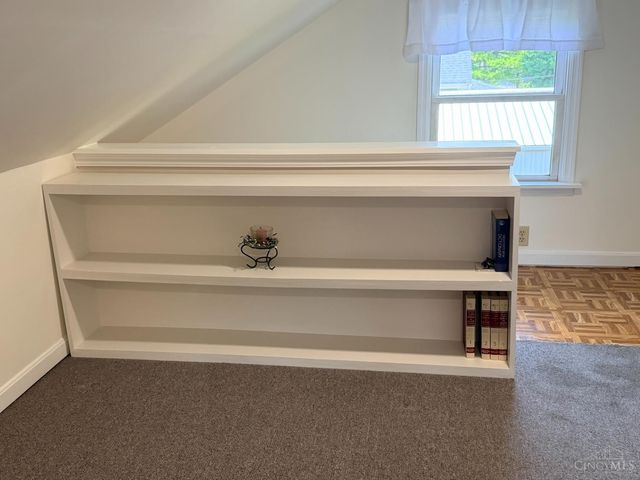 6848 Windward Street, Columbia Twp, OH 45227