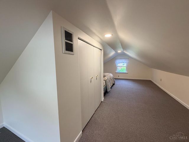 6848 Windward Street, Columbia Twp, OH 45227