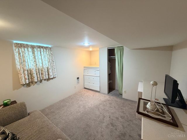 6848 Windward Street, Columbia Twp, OH 45227