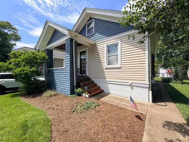 6848 Windward Street, Columbia Twp, OH 45227