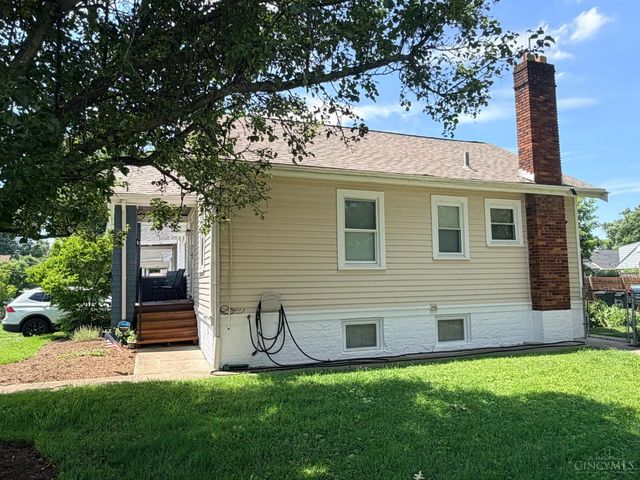 6848 Windward Street, Columbia Twp, OH 45227