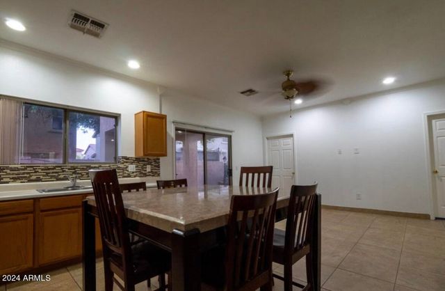 9427 W VIRGINIA Avenue, Phoenix, AZ 85037