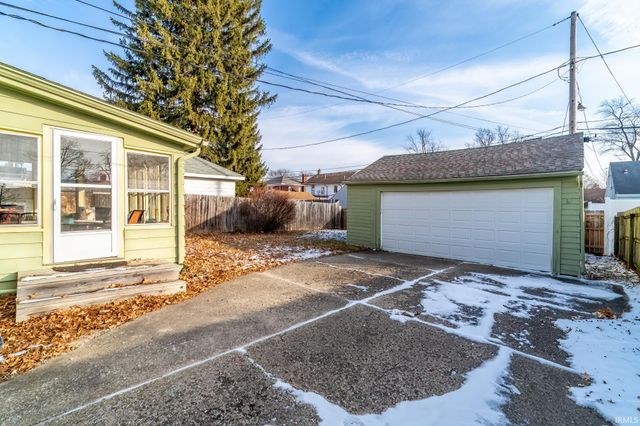 1634 Hinton Drive, Fort Wayne, IN 46808