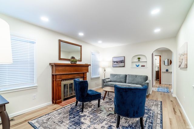 1634 Hinton Drive, Fort Wayne, IN 46808