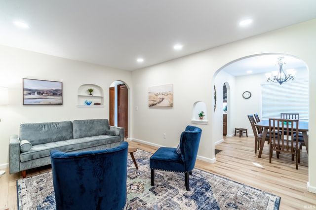 1634 Hinton Drive, Fort Wayne, IN 46808