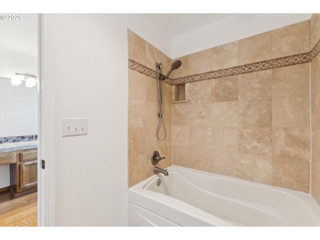 10173 Sw CONCHO Ct, Tualatin, OR 97062