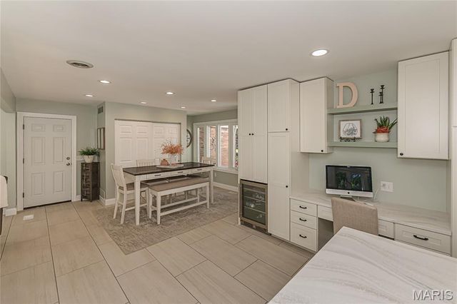416 Hibler Woods Court, Creve Coeur, MO 63141