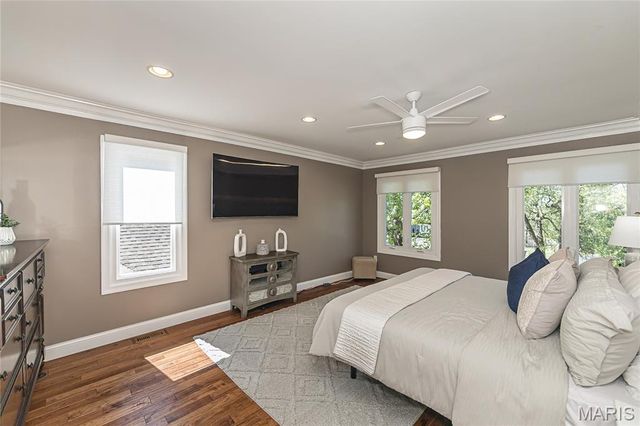 416 Hibler Woods Court, Creve Coeur, MO 63141