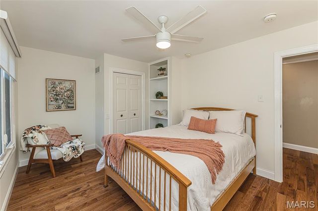 416 Hibler Woods Court, Creve Coeur, MO 63141