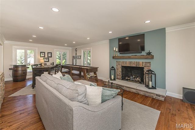 416 Hibler Woods Court, Creve Coeur, MO 63141