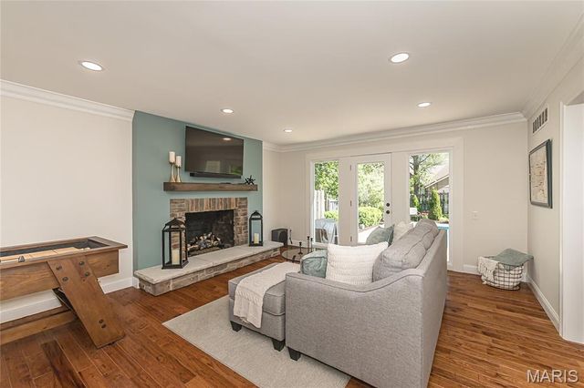416 Hibler Woods Court, Creve Coeur, MO 63141