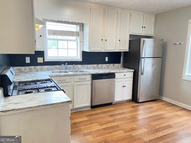 407 Sheppard Xing Court, Stone Mountain, GA 30083