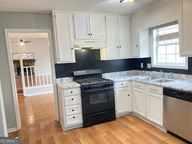 407 Sheppard Xing Court, Stone Mountain, GA 30083