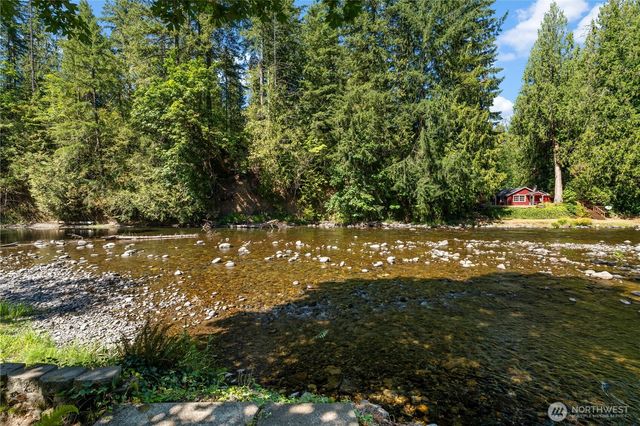 24335 252nd Ave SE, Maple Valley, WA 98038