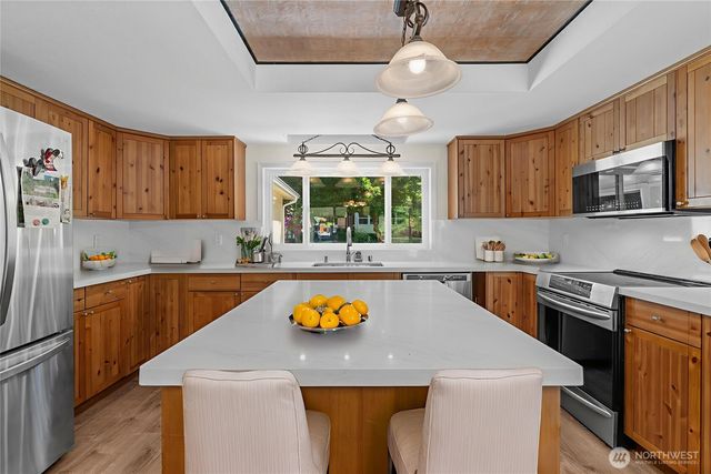 24335 252nd Ave SE, Maple Valley, WA 98038