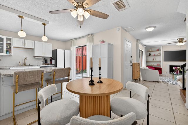 3229 Gardens East Drive B, Palm Beach Gardens, FL 33410