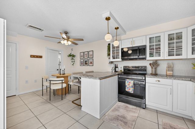 3229 Gardens East Drive B, Palm Beach Gardens, FL 33410