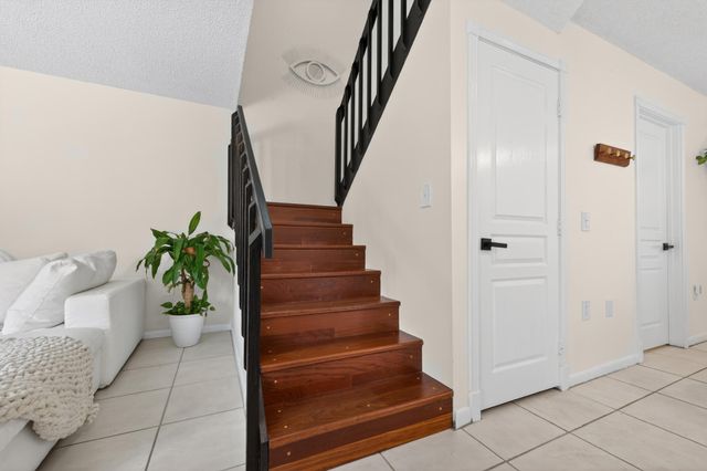 3229 Gardens East Drive B, Palm Beach Gardens, FL 33410