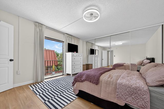 3229 Gardens East Drive B, Palm Beach Gardens, FL 33410