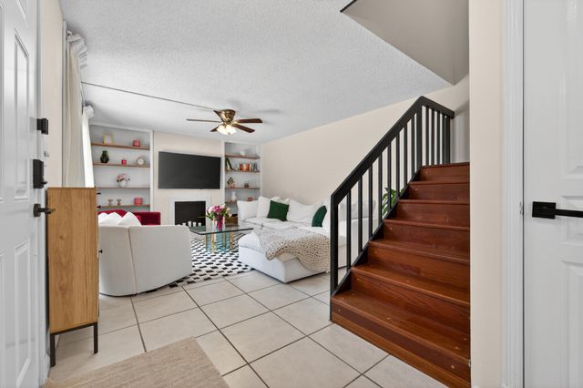 3229 Gardens East Drive B, Palm Beach Gardens, FL 33410