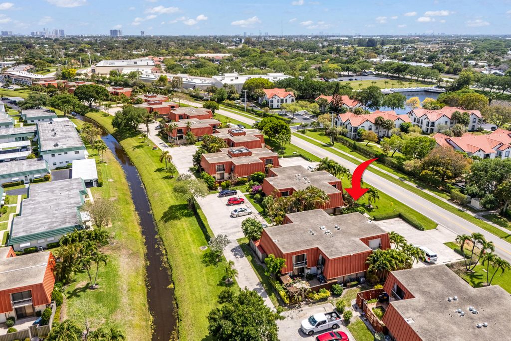 3229 Gardens East Drive B, Palm Beach Gardens, FL 33410