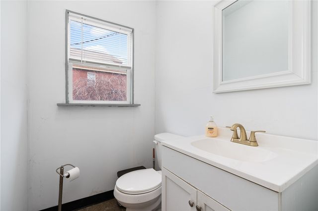 432 Antisbury St, Braddock, PA 15104