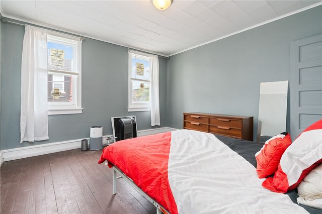 432 Antisbury St, Braddock, PA 15104