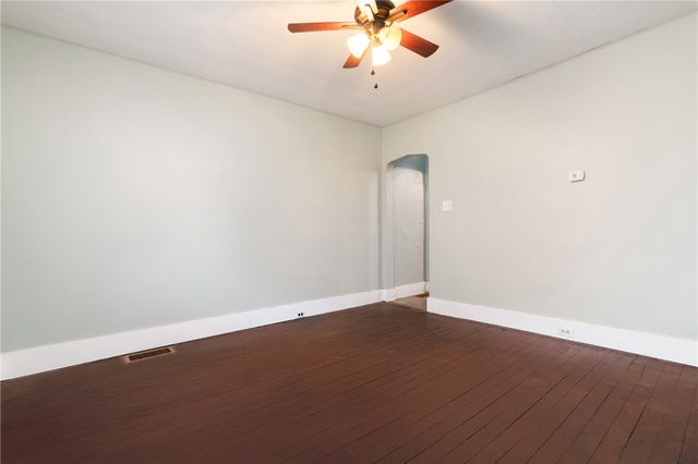 432 Antisbury St, Braddock, PA 15104