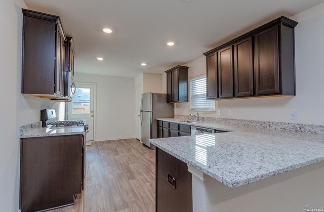 15214 HARBOR LA NE Harbor Landing, Von Ormy, TX 78073