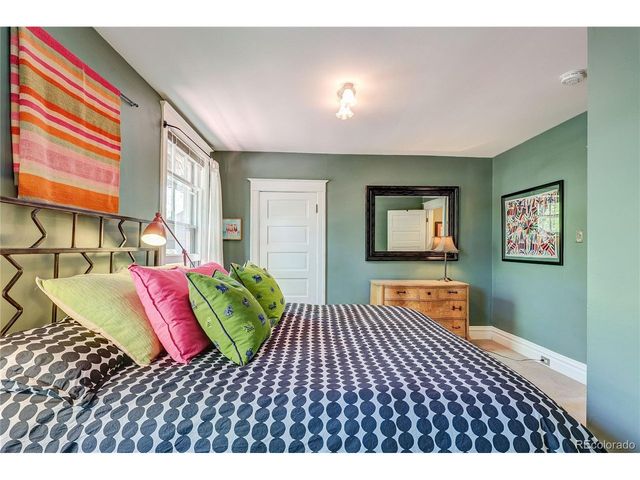2091 Holly, Denver, CO 80207