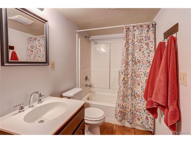 2091 Holly, Denver, CO 80207