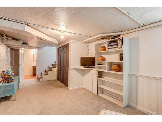 2091 Holly, Denver, CO 80207