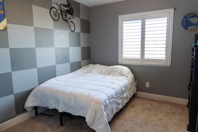 6904 Melody Ct, Hughson, CA 95326