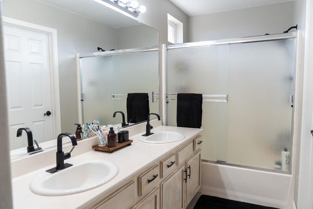 6904 Melody Ct, Hughson, CA 95326