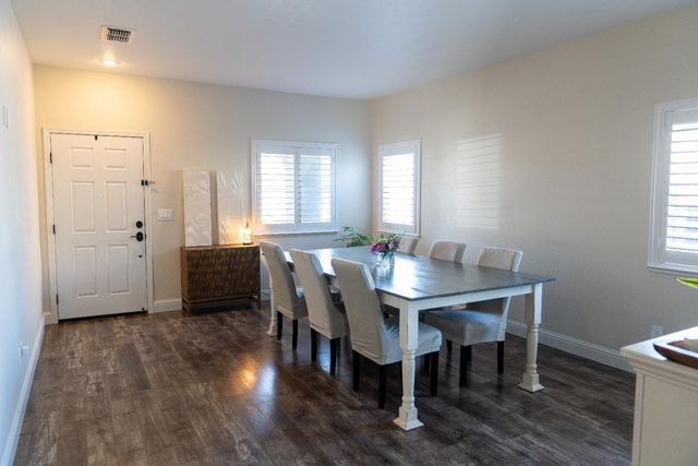 6904 Melody Ct, Hughson, CA 95326