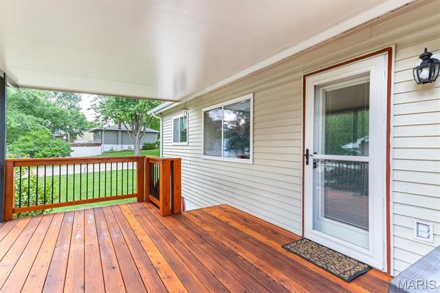 1308 Cave Springs Estate Drive, St Peters, MO 63376