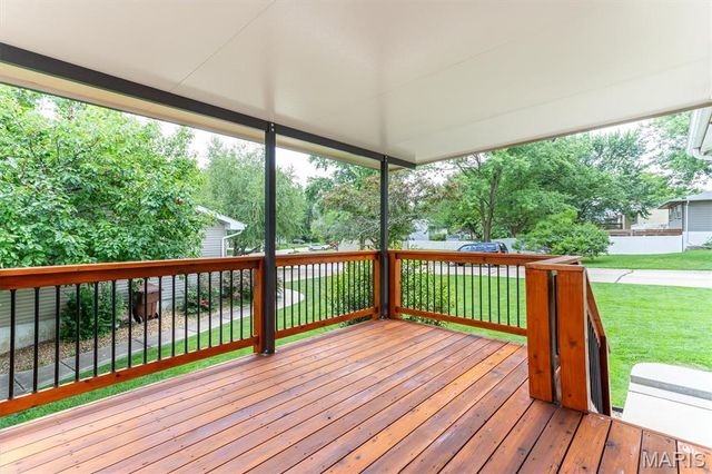 1308 Cave Springs Estate Drive, St Peters, MO 63376